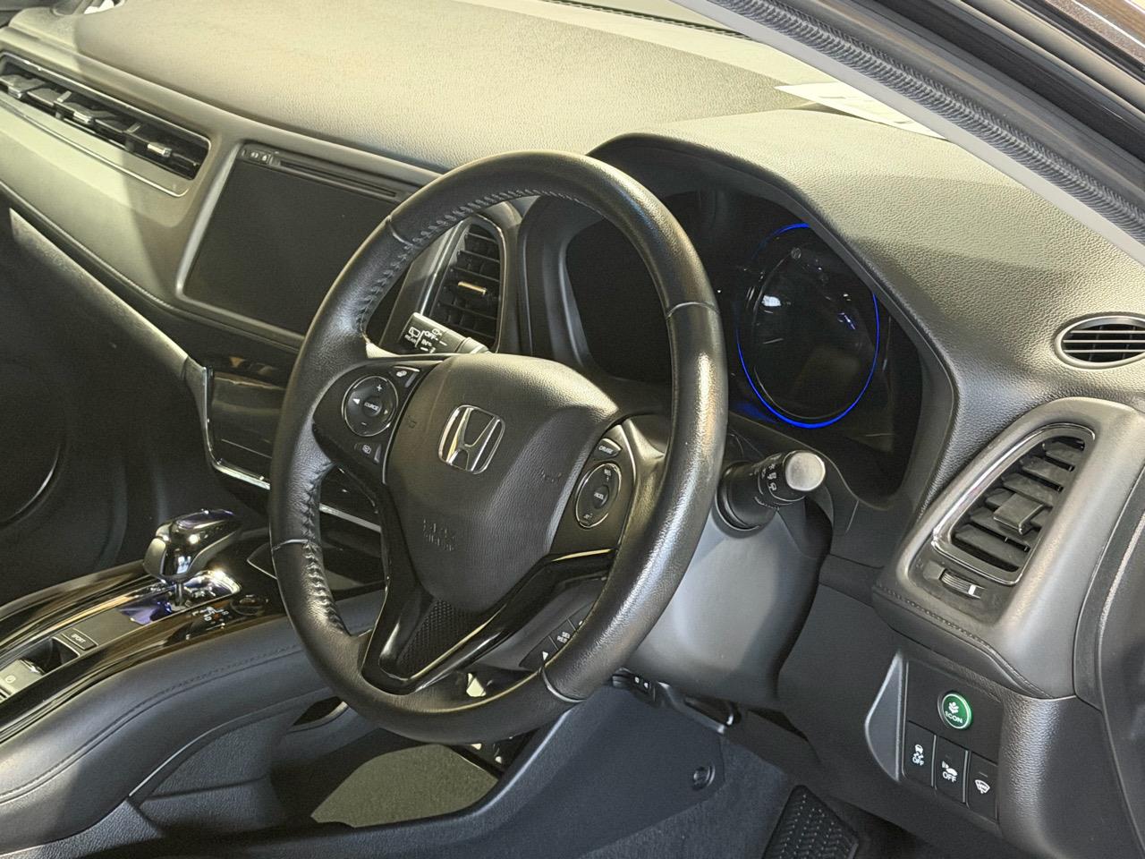2014 Honda Vezel Hybrid Z Carousel 6