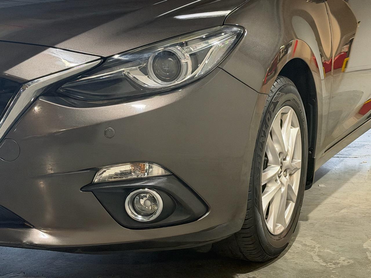 2015 Mazda Axela Hybrid S Carousel 13