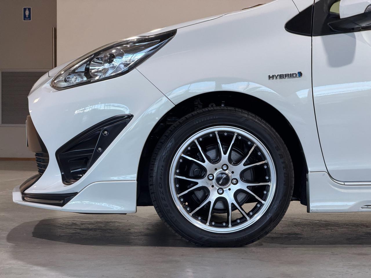 2018 Toyota Aqua "S Grade" Carousel 8
