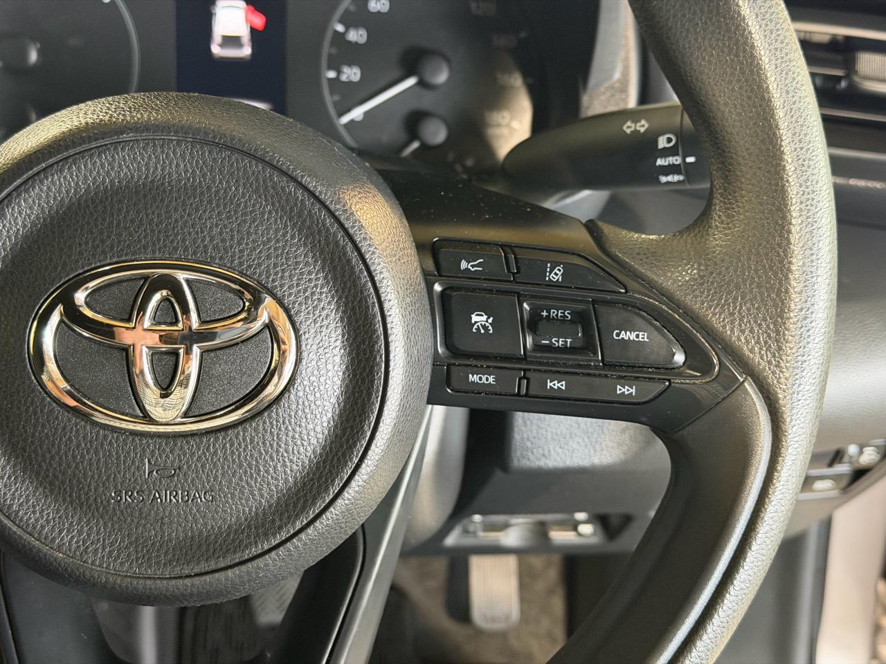 2021 Toyota Yaris Hybrid X Carousel 7