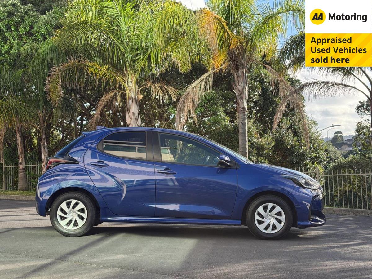 2021 Toyota Yaris Hybrid X Carousel 1