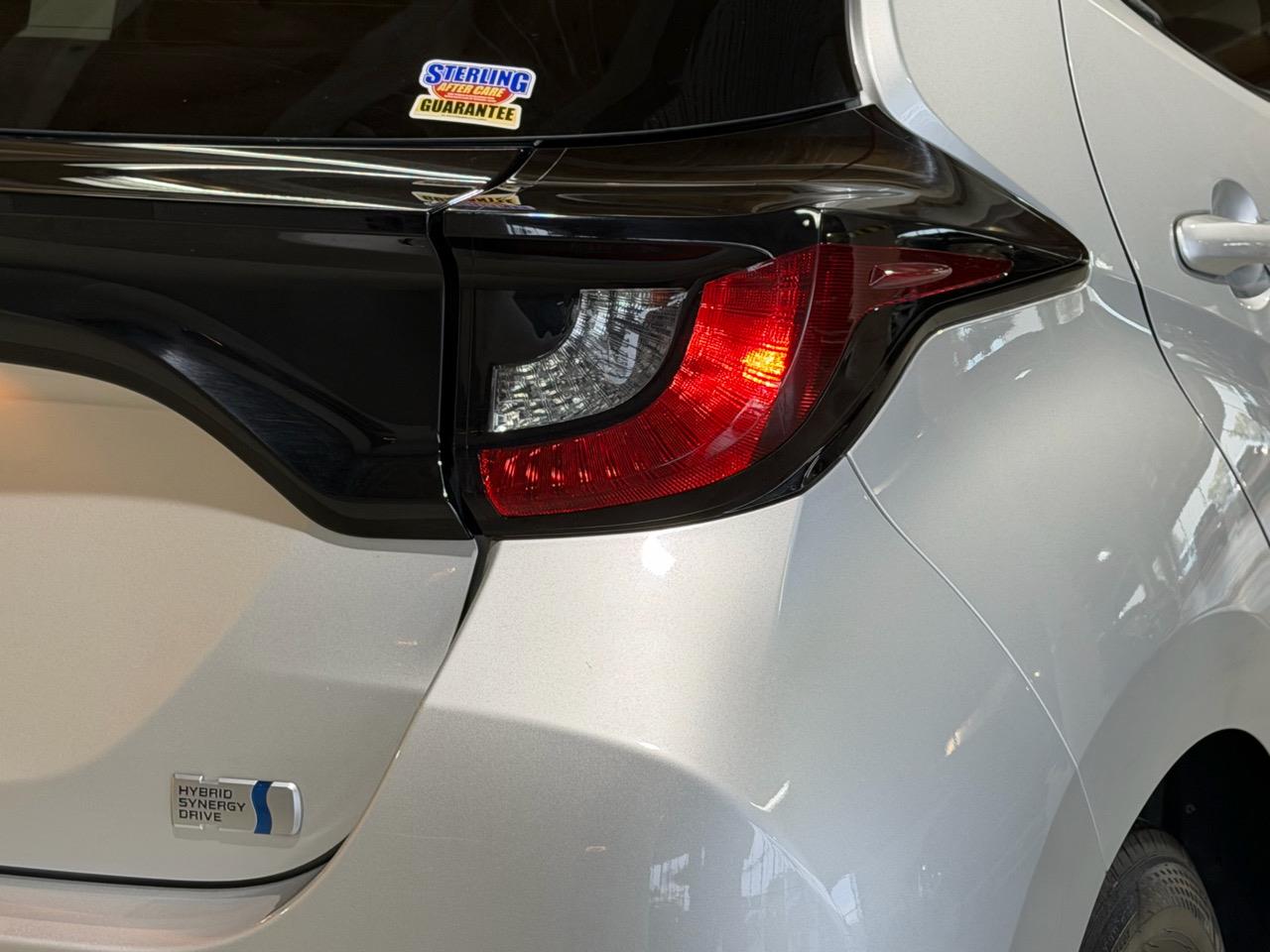 2021 Toyota Yaris Hybrid X Carousel 17