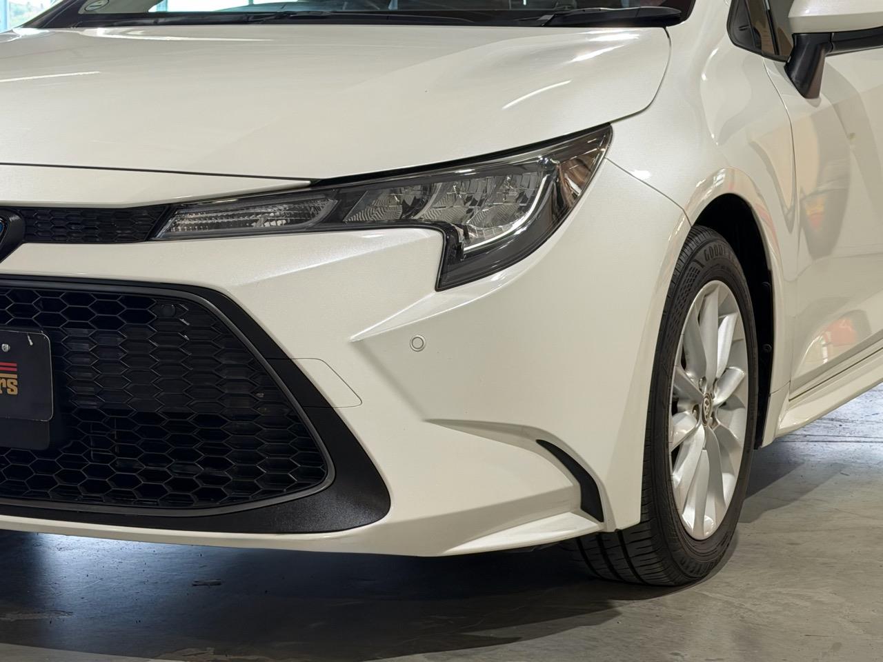 2021 Toyota Corolla Touring Hybrid-S Carousel 13