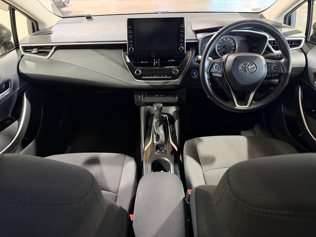 2021 Toyota Corolla Touring Hybrid-S Carousel 5