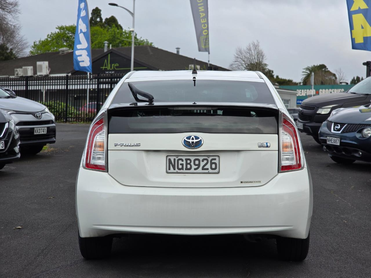 2014 Toyota PRIUS Carousel 4