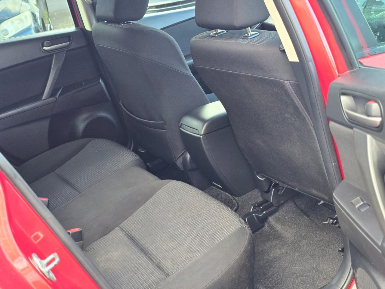 2013 Mazda Axela Carousel 6