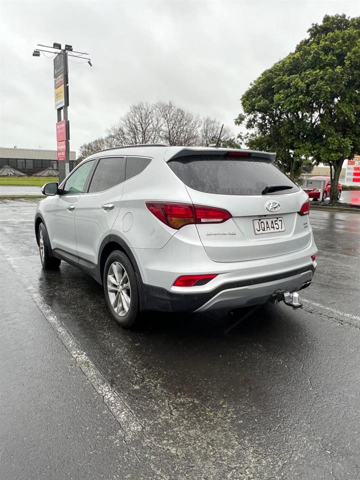  2016 Hyundai Santa Fe DM 2.2D ELITE Carousel 4