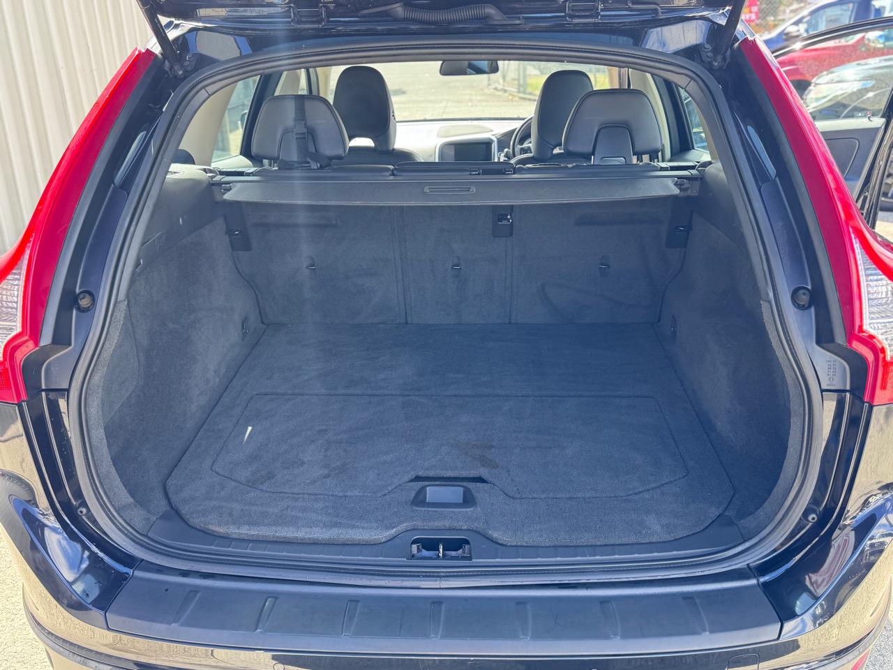 2011 Volvo XC60 Carousel 9