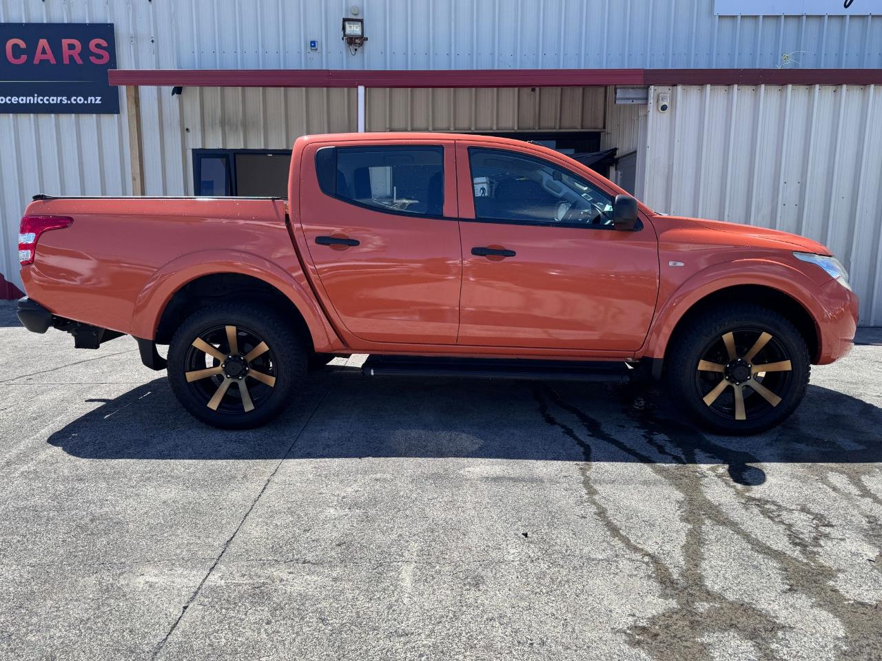 2017 Mitsubishi Triton D/CAB GLX 2.4D/4WD/6 Carousel 5