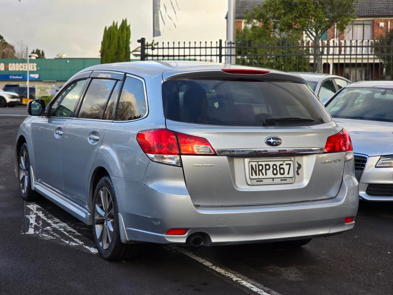 2013 Subaru LEGACY Carousel 3