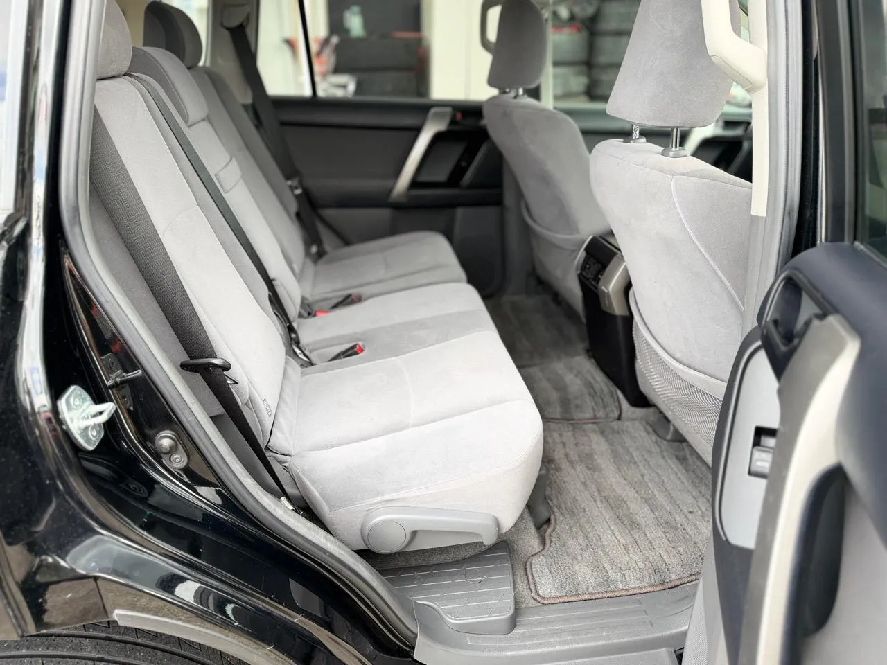 2012 Toyota Landcruiser PRADO Carousel 7