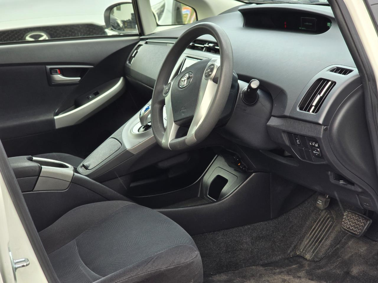 2014 Toyota PRIUS Carousel 6