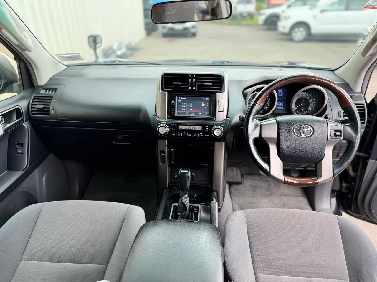 2012 Toyota Landcruiser PRADO Carousel 8