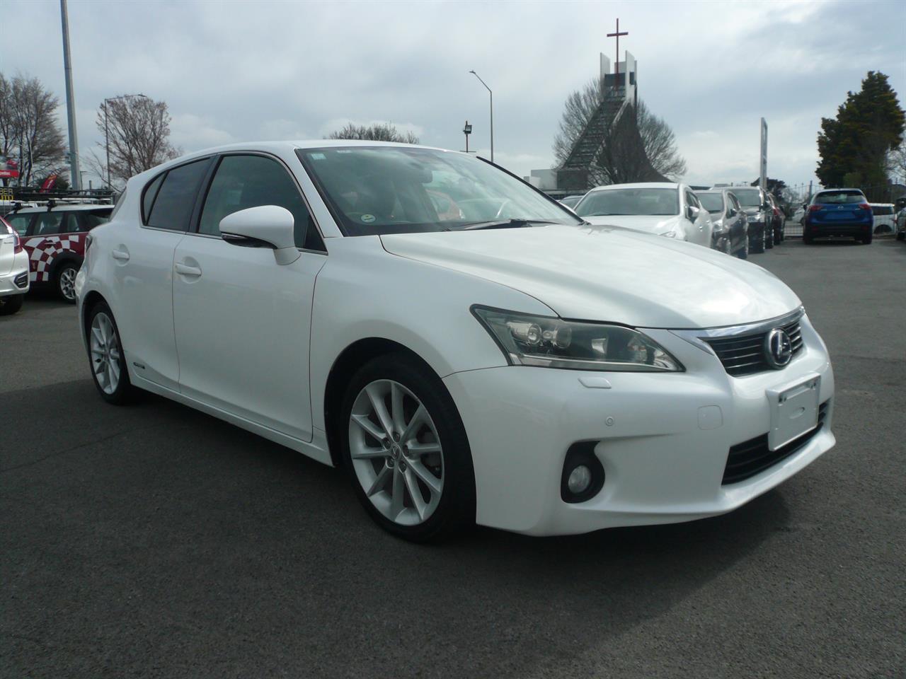 2013 Lexus CT200H 1800cc hybrid leather 8 airbags abs alloys Carousel 12