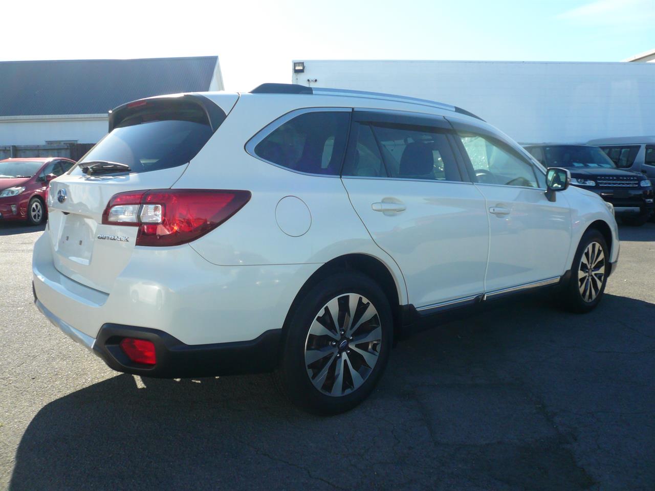 2015 Subaru OUTBACK 2500cc leather heated seats airbags abs alloys cruise control Carousel 15