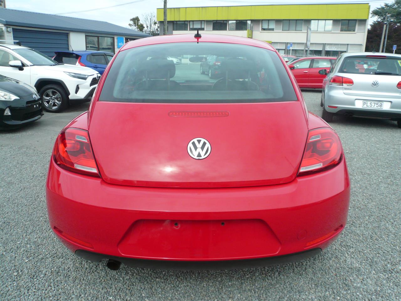 2013 Volkswagen beetle 1200cc turbo automatic alloys airbags Carousel 9