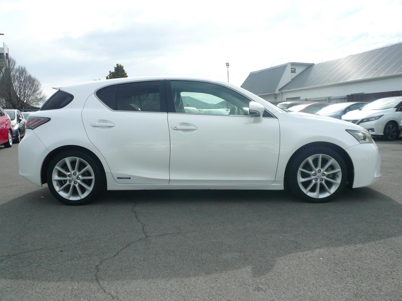 2013 Lexus CT200H 1800cc hybrid leather 8 airbags abs alloys Carousel 9
