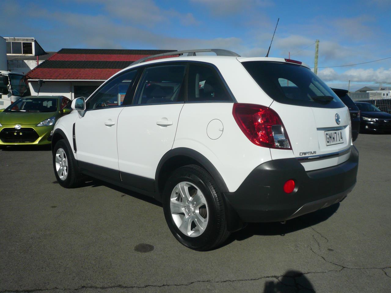 2012 Holden CAPTIVA 2400cc petrol automatic airbags abs alloys Carousel 11