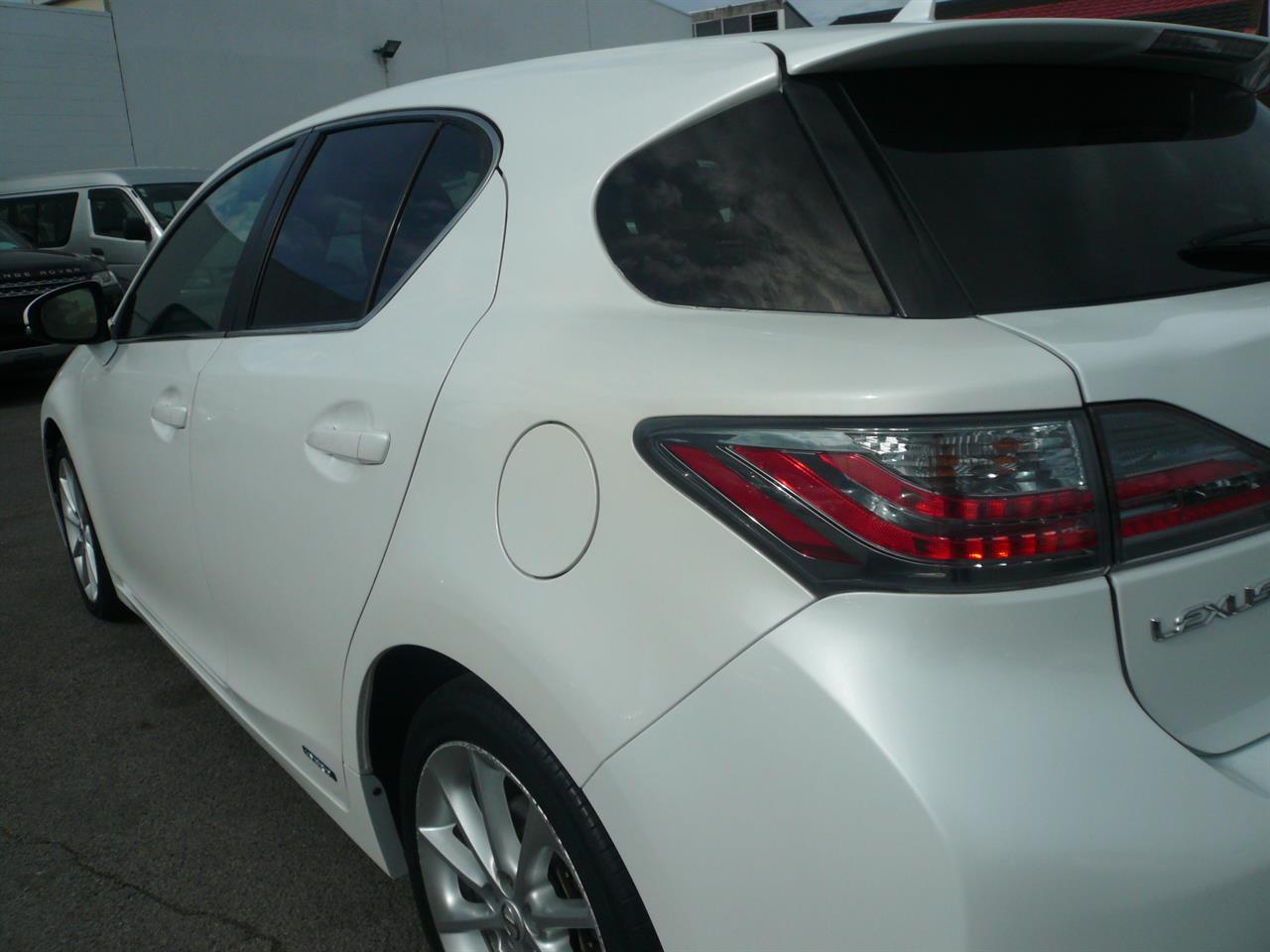2013 Lexus CT200H 1800cc hybrid leather 8 airbags abs alloys Carousel 8
