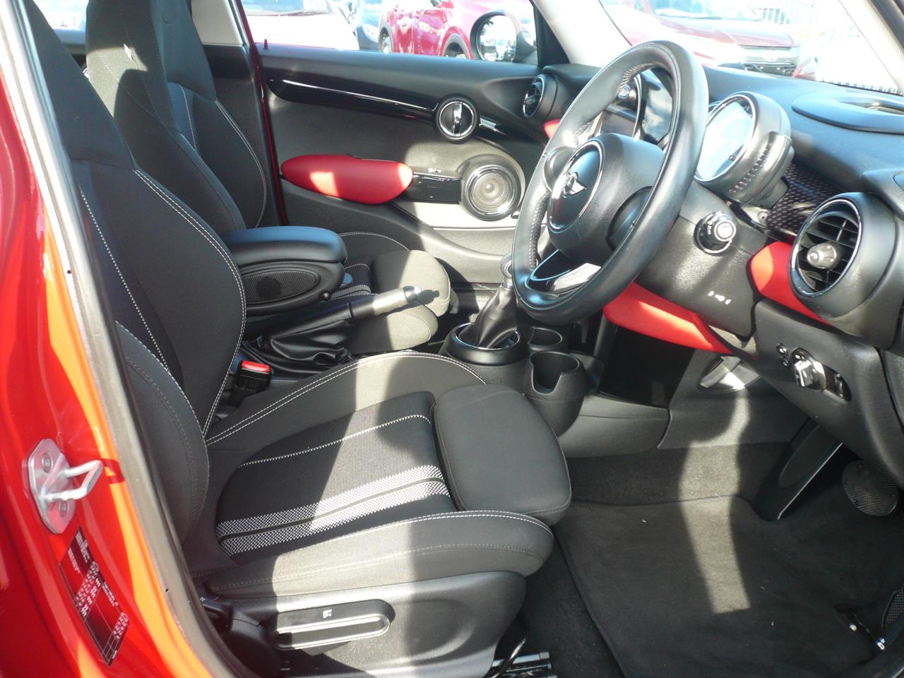 2015 Mini Cooper 2000cc turbo 5 door airbags abs alloys Carousel 1