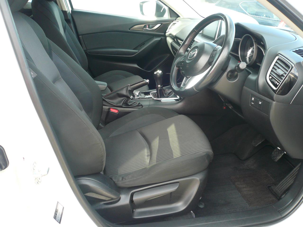2014 Mazda Axela 6 speed 1500cc skyactive airbags abs Carousel 12