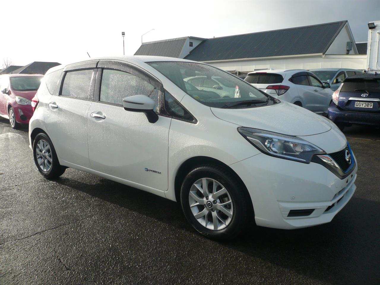 2021 Nissan Note 1200cc automatic airbags abs Carousel 5