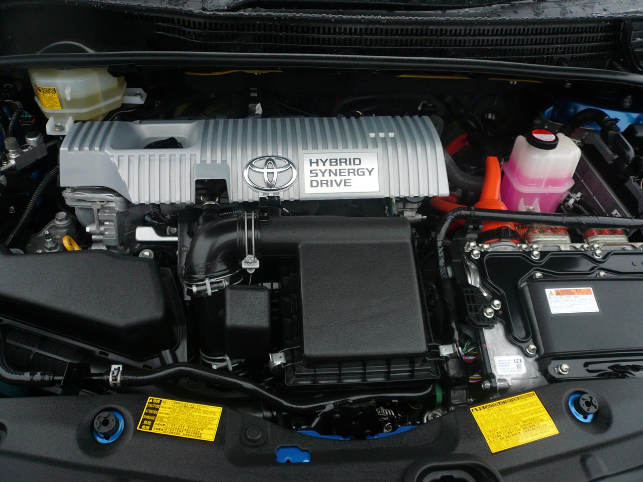 2014 Toyota Prius 1800cc hybrid 8 airbags abs alloys econmical Carousel 2