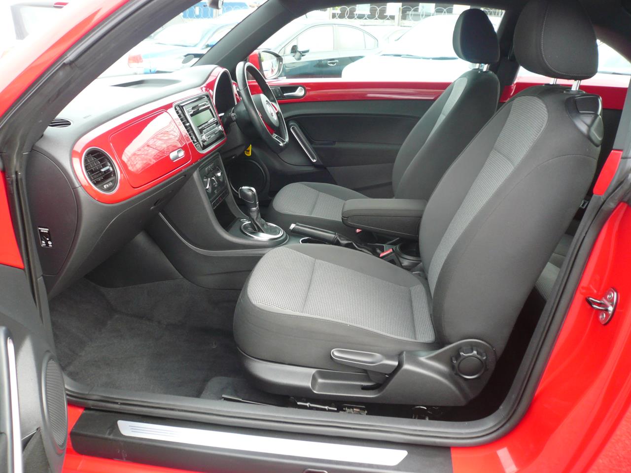 2013 Volkswagen beetle 1200cc turbo automatic alloys airbags Carousel 13