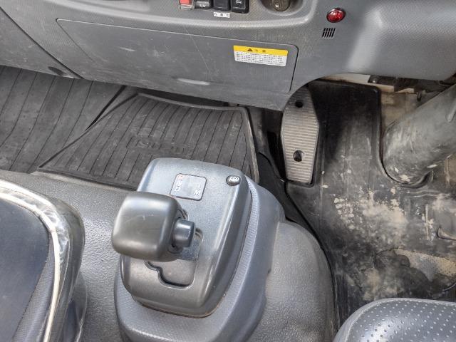 2008 ISUZU Forward 5200cc diesel turbo automatic crane truck Carousel 2
