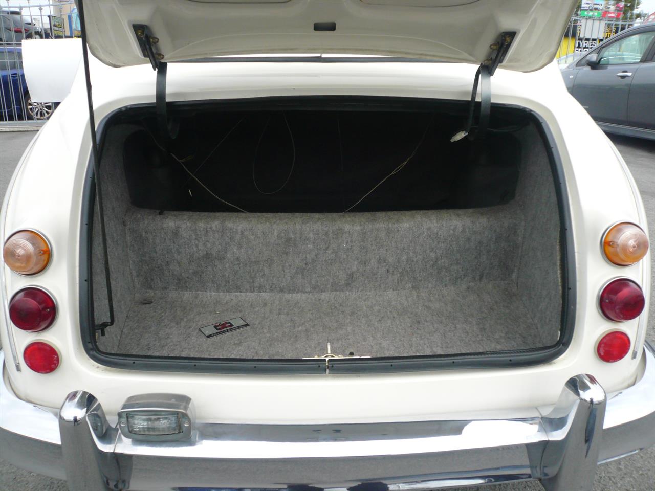 1995 Nissan March Mitsuoka 1300cc automatic airbags
