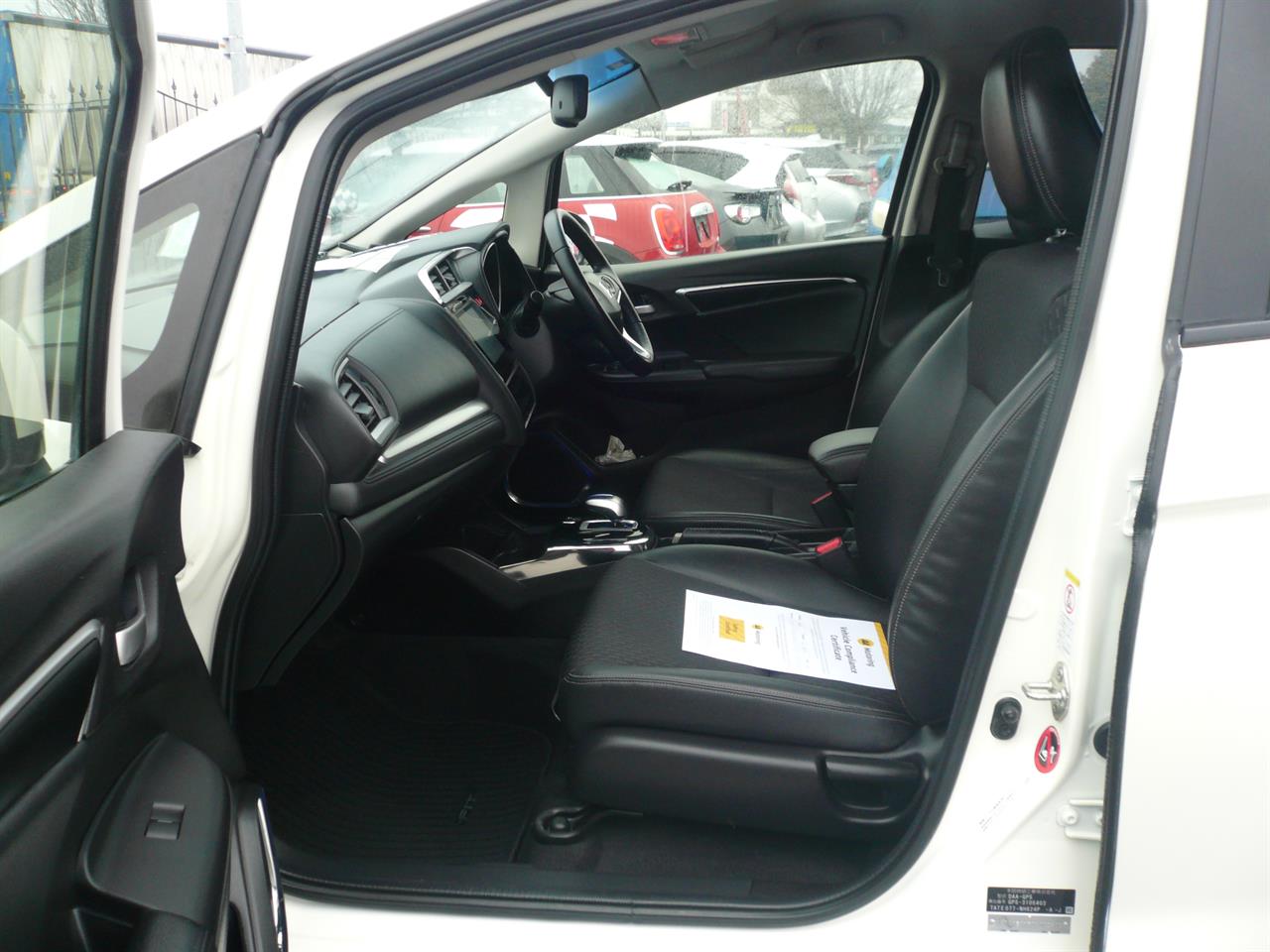 2014 Honda Fit 1500cc hybrid airbags abs alloys automatic Carousel 18