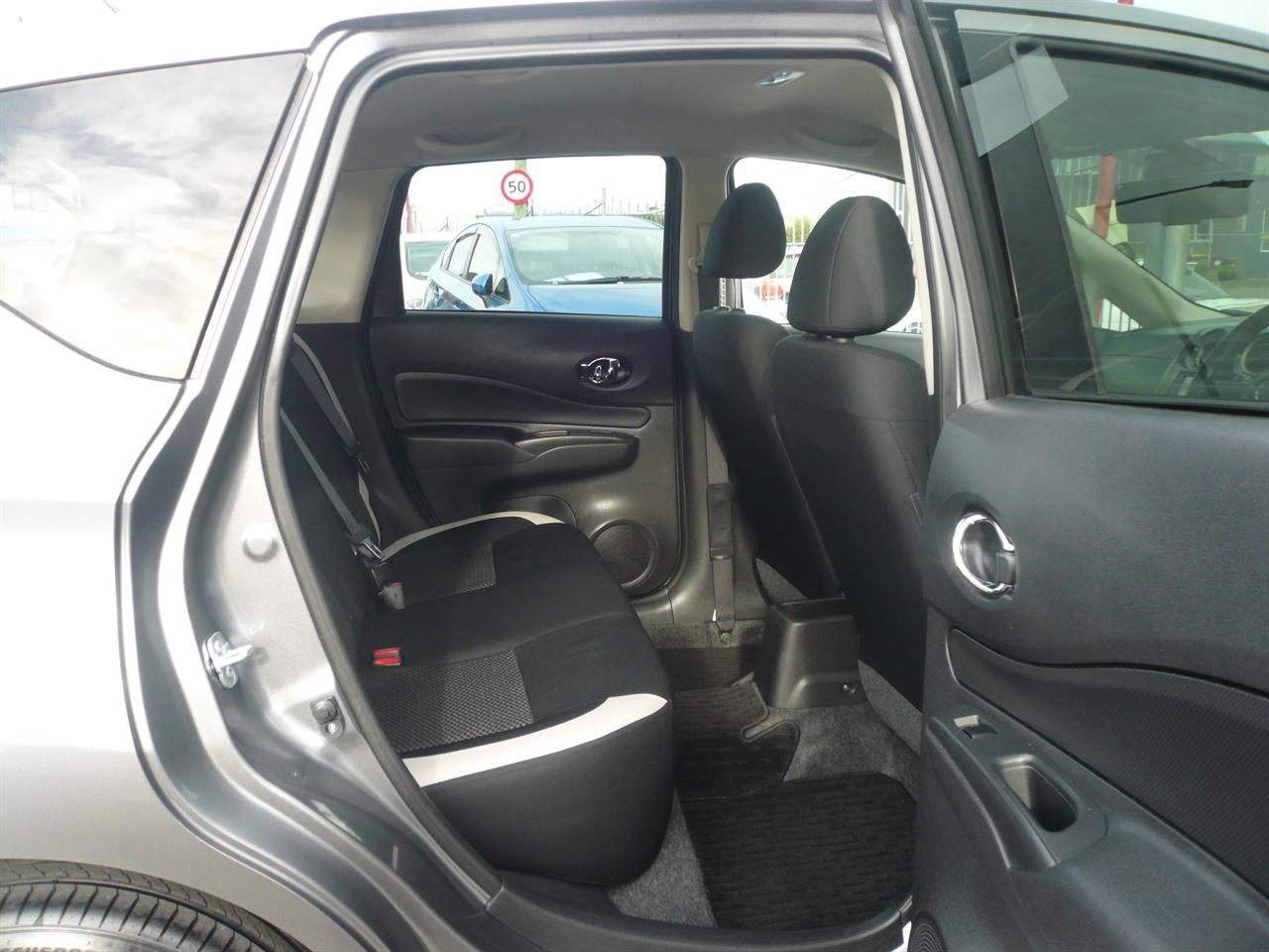 2017 Nissan Note E power 1200cc 360 camera automatic Carousel 2