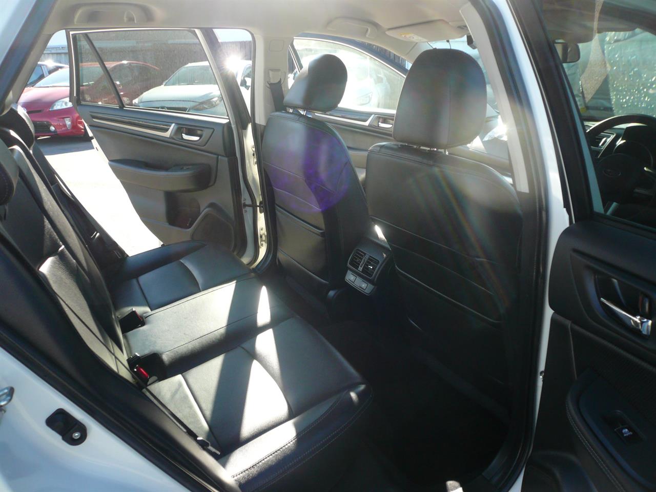 2015 Subaru OUTBACK 2500cc leather heated seats airbags abs alloys cruise control Carousel 1