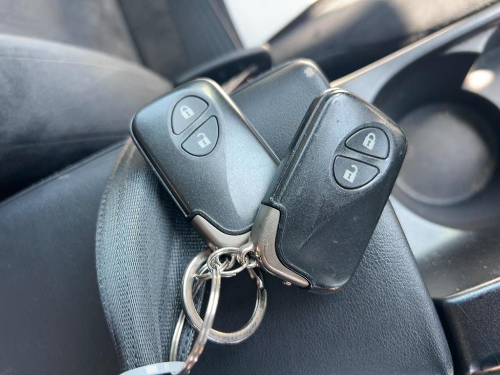 2012 Lexus CT200H 1800cc hybrid 8 airbags abs alloys smooth and economy Carousel 2