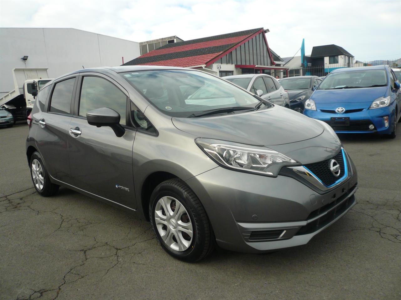 2017 Nissan Note E power 1200cc 360 camera automatic Carousel 9