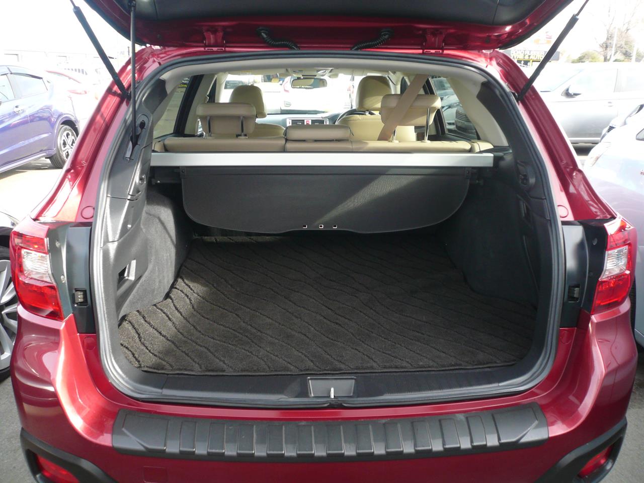 2016 Subaru OUTBACK 2500cc leather heated seats airbags abs alloys cruise control Carousel 2