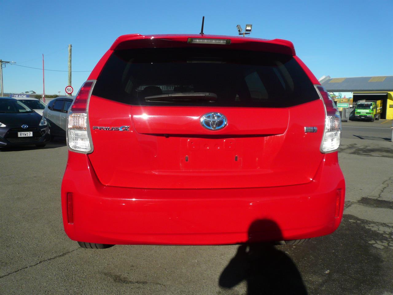 2015 Toyota Prius Alpha 1800cc hybrid automatic 8 airbags abs alloys Carousel 8