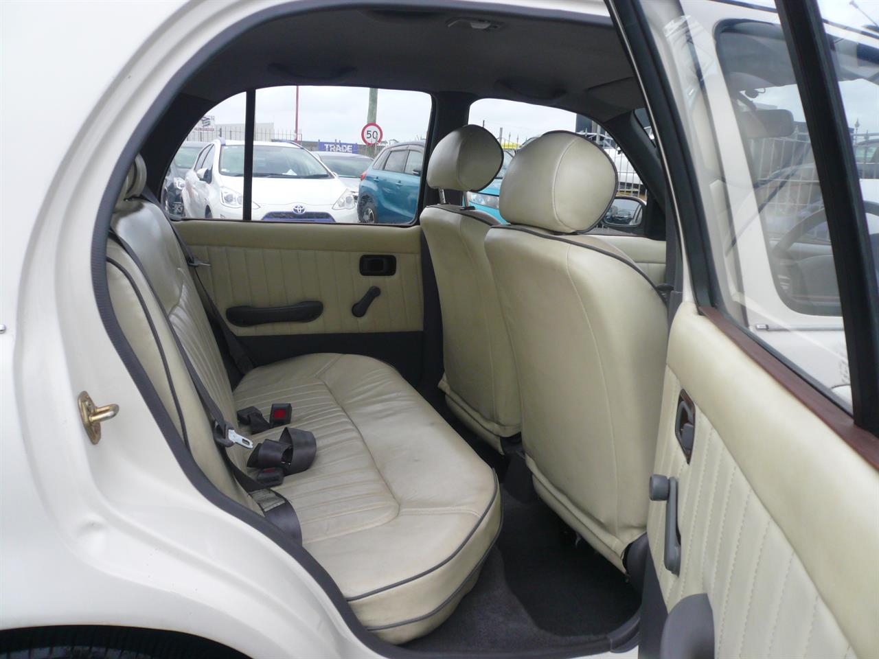 1995 Nissan March Mitsuoka 1300cc automatic airbags Carousel 2