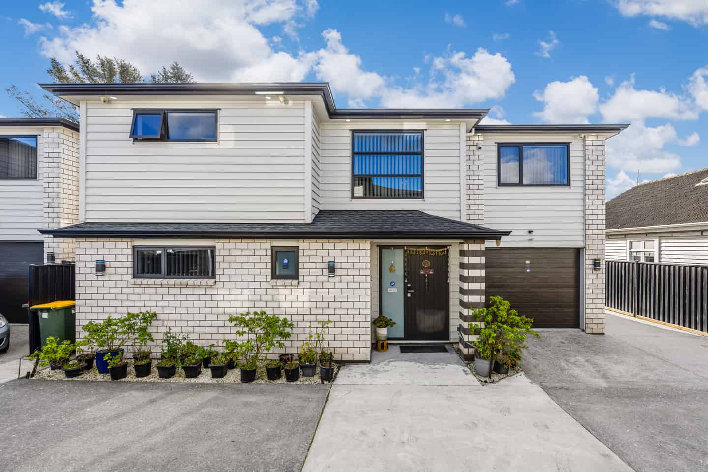 A great family home - owners are moving overseas!