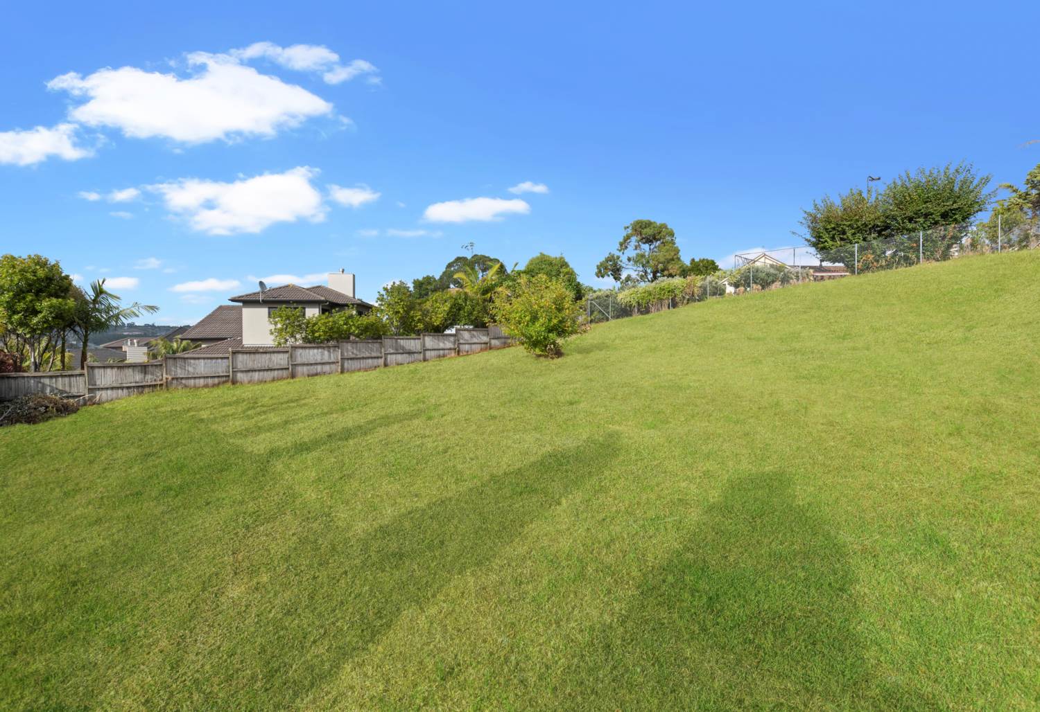 12 Leburn Crescent, Flat Bush Carousel 1