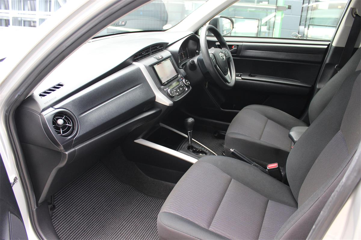 2015 Toyota Fielder COROLLA HYBRID Station Wagon Automatic Carousel 4