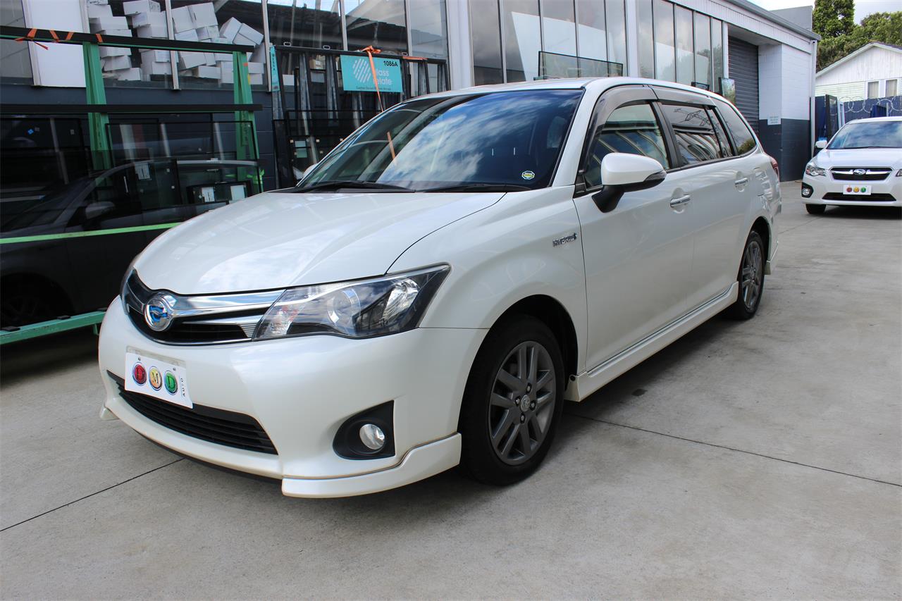2015 Toyota Corolla FIELDER HYBRID G WXB Aero Tourer Station Wagon Automatic Carousel 3