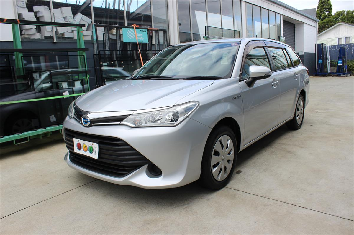 2015 Toyota Fielder COROLLA HYBRID Station Wagon Automatic Carousel 3