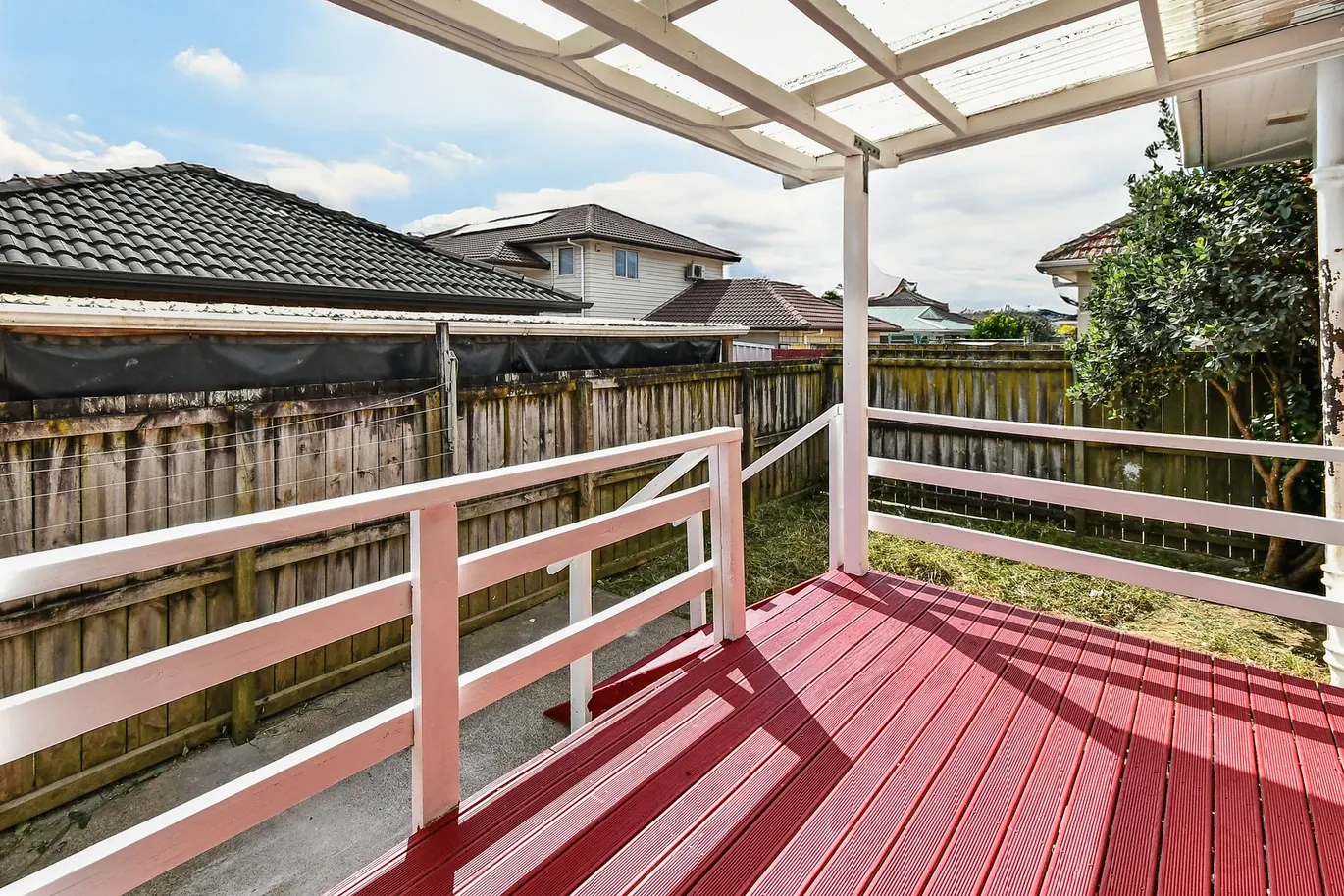 26 Omagh Avenue Papatoetoe, Manukau City Carousel 1