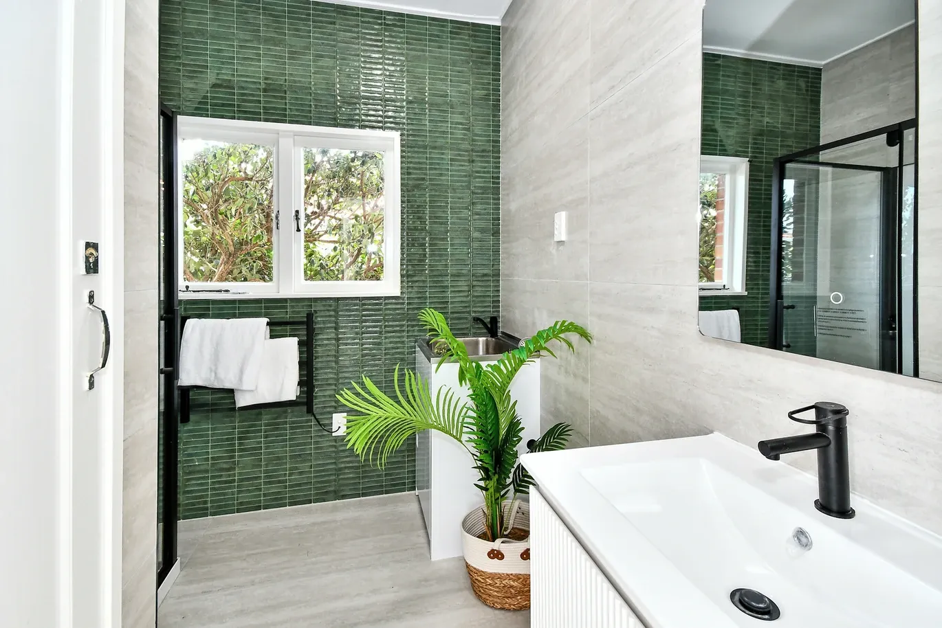 26 Omagh Avenue Papatoetoe, Manukau City Carousel 2