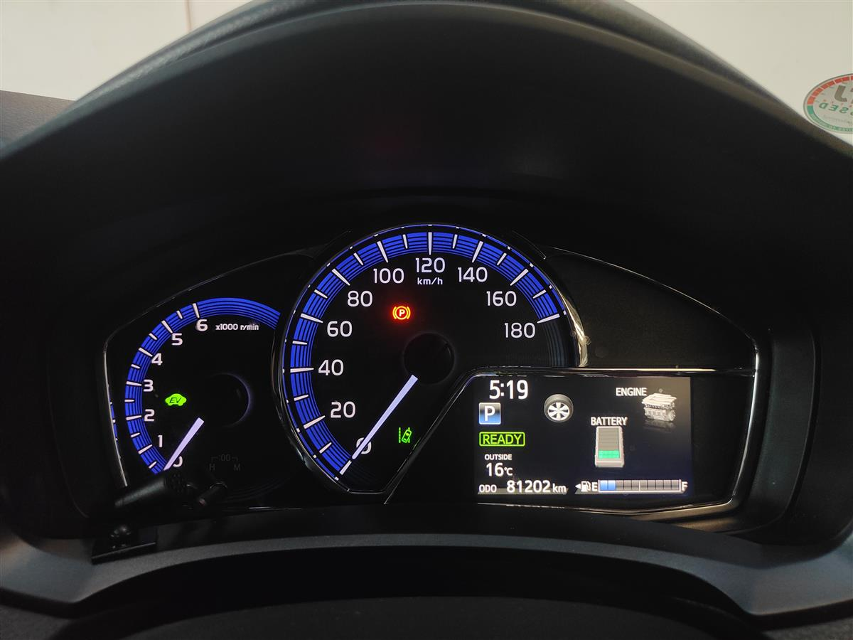 2015 Toyota Corolla FIELDER HYBRID WXB Carousel 2