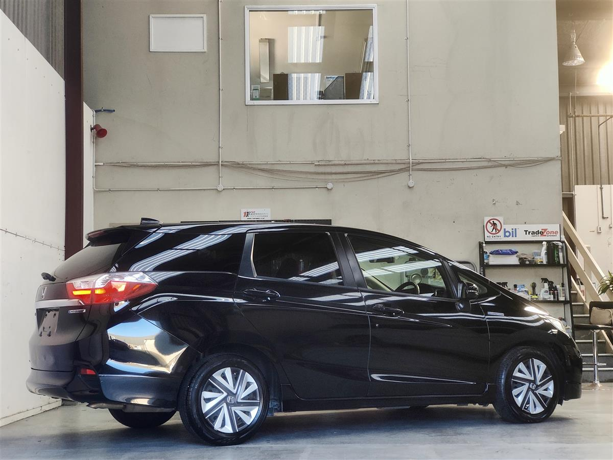 2017 Honda Shuttle FIT HYBRID X Carousel 5