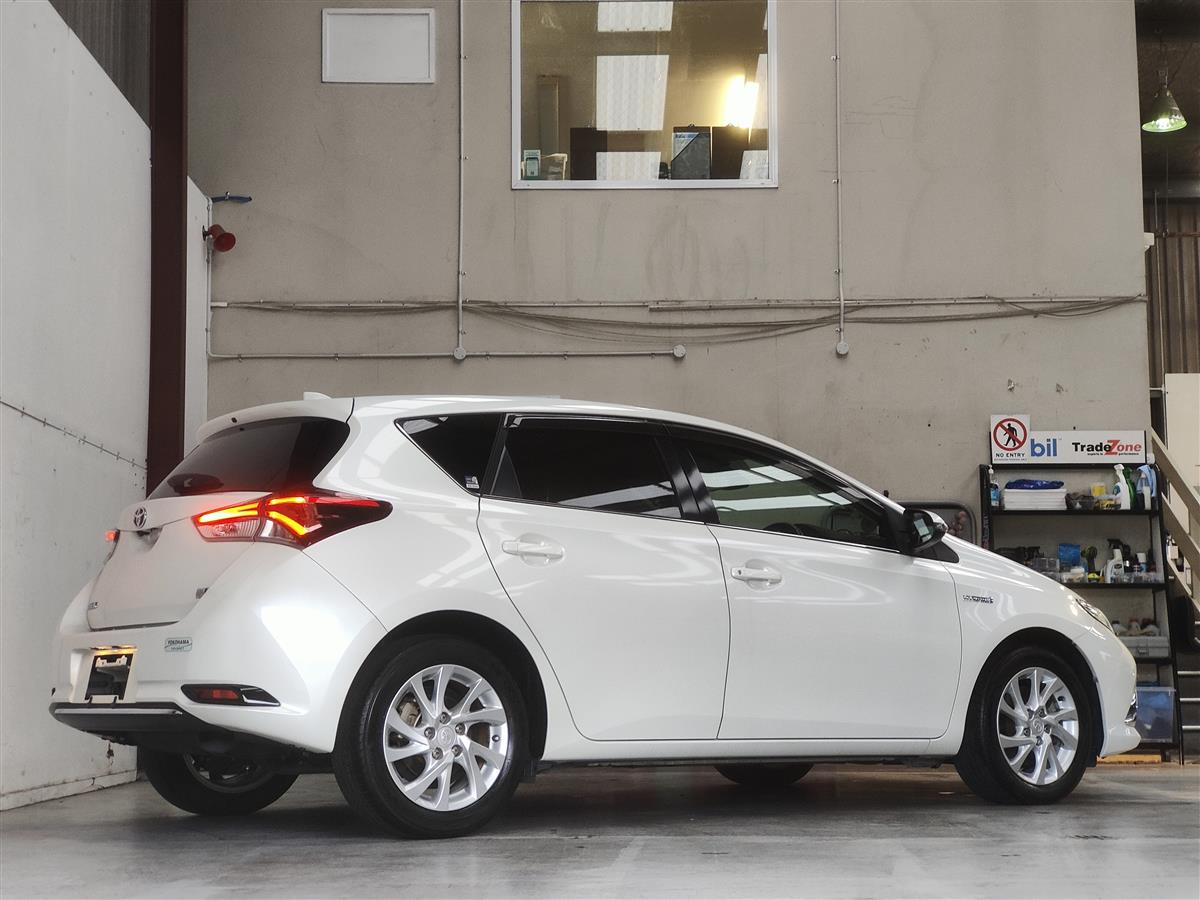 2016 Toyota Corolla AURIS Carousel 5