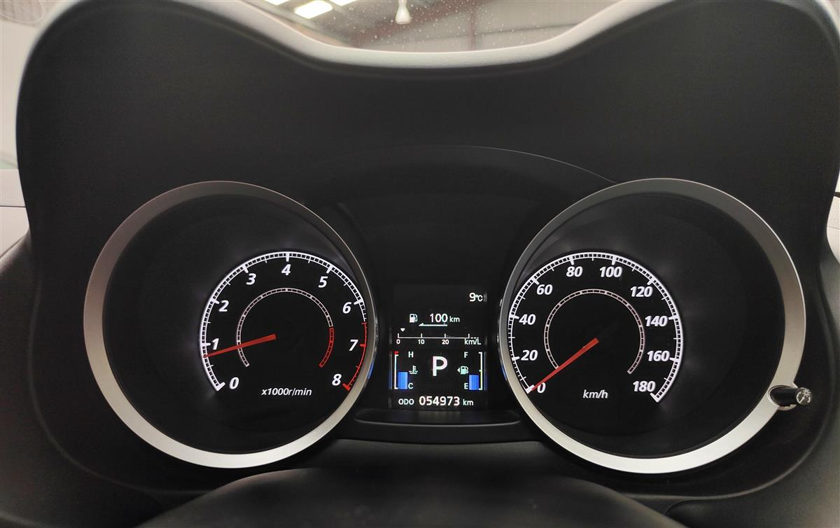 2015 Mitsubishi Galant FORTIS 4WD Carousel 2