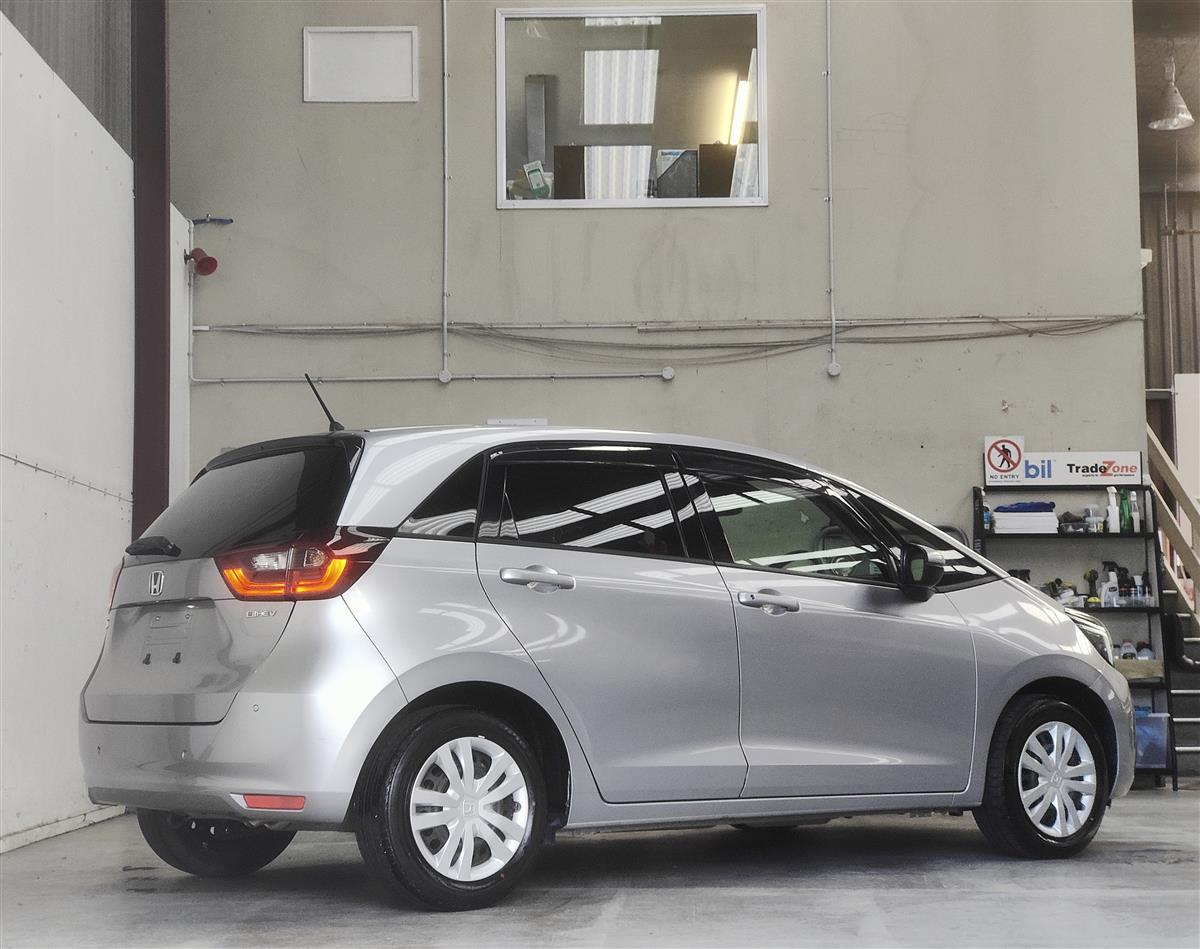2021 Honda Fit EHEV HYBRID Carousel 5